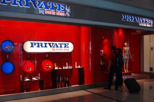 Evidement interdit aux moins de 18 ans. 