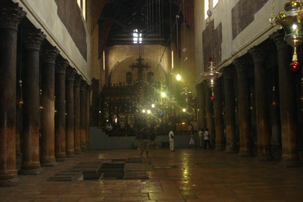 Nef de la basilique de la Nativité. 