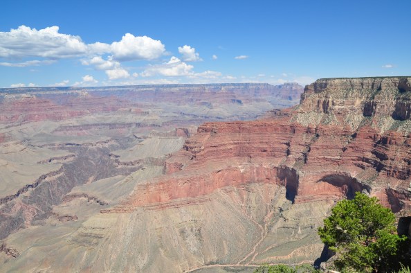 Grand Canyon, quelques milliards d'années de mouvement imperceptible.