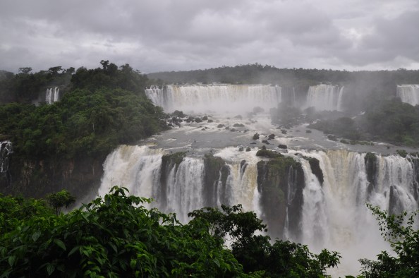Les chutes d´Iguazu, vue du Brésil.